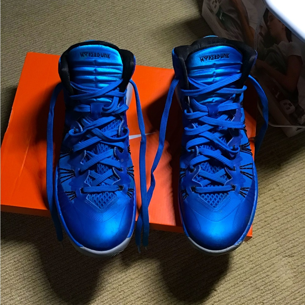Nike HyperDunk Basketball Shoes! (US Size 8)